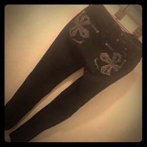 Miss Me black signature skinny jeans